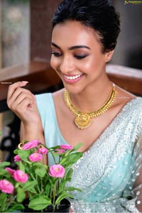 Amrin Qureshi Latest Photoshoot Images