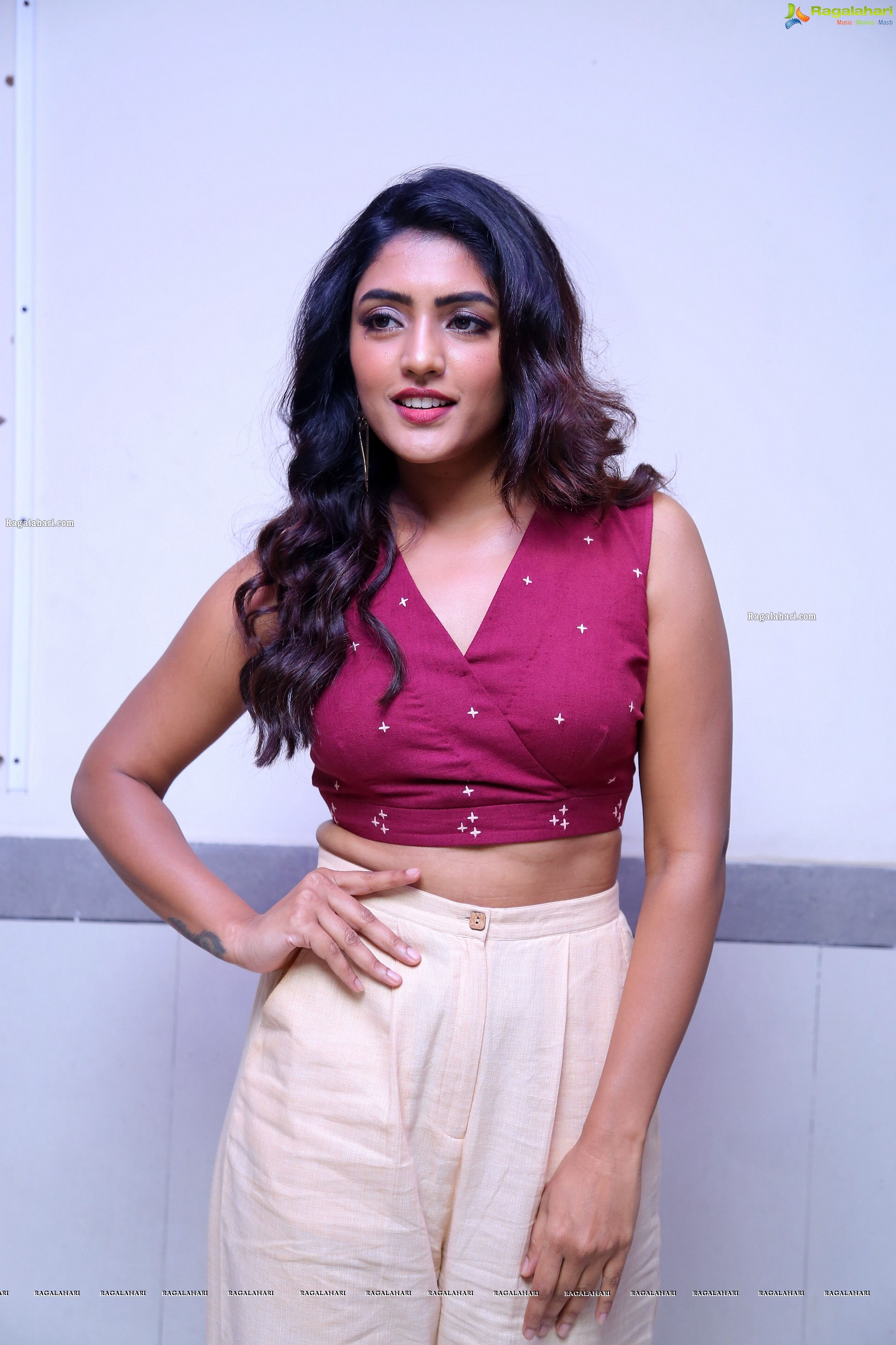 Eesha Rebba Latest Photoshoot Images, HD Gallery