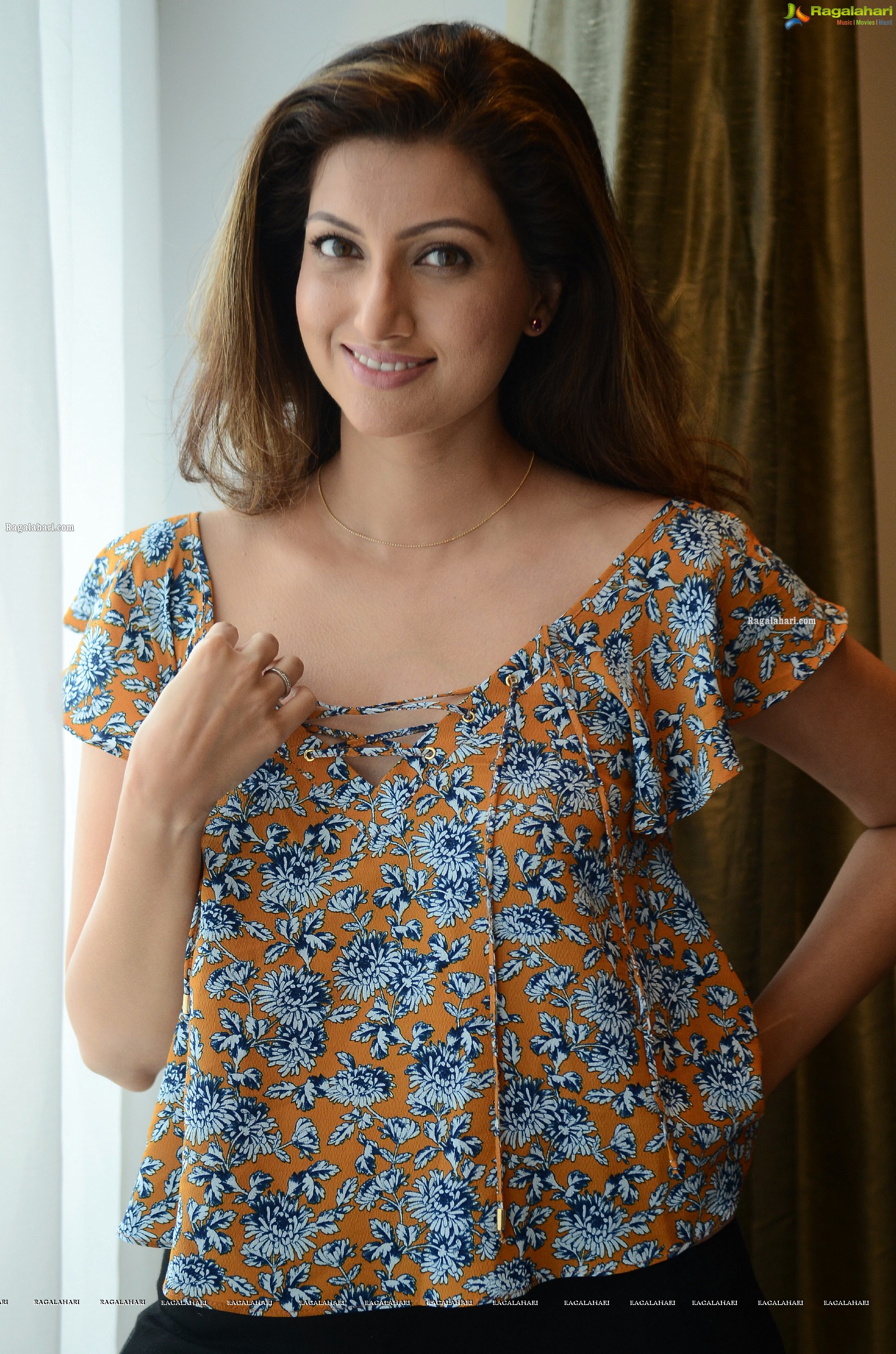 Hamsa Nandini Latest Photoshoot Images, HD Photo Gallery