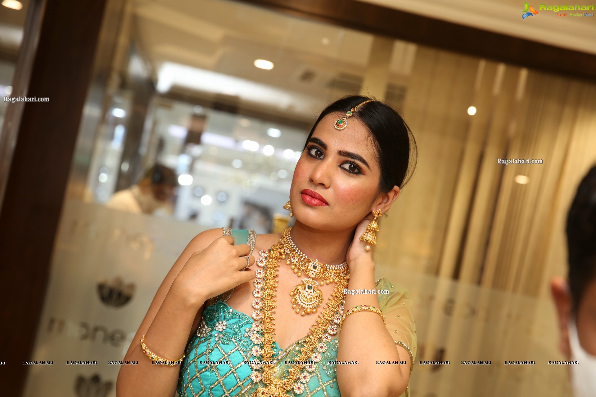 Jahnavi Rao at Manepally Jewellers Dhanteras Collection Launch, HD Gallery