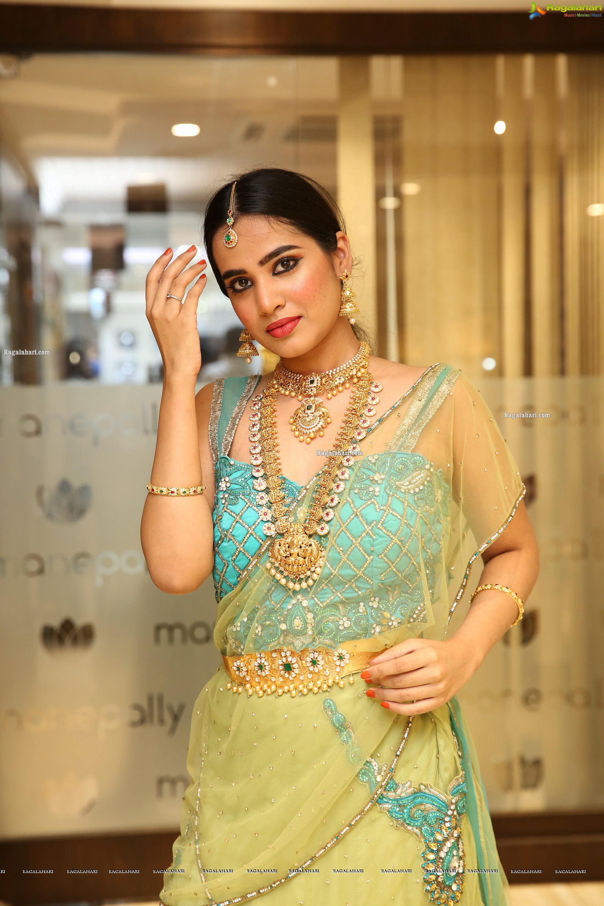 Jahnavi Rao at Manepally Jewellers Dhanteras Collection Launch, HD Gallery