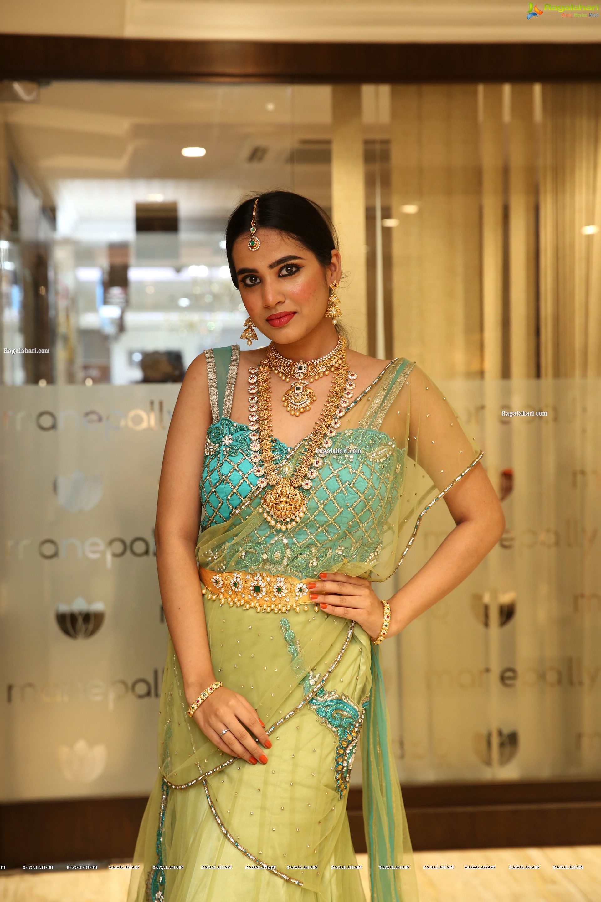 Jahnavi Rao at Manepally Jewellers Dhanteras Collection Launch, HD Gallery