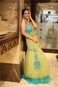 Jahnavi Rao at Manepally Jewellers Dhanteras Collection