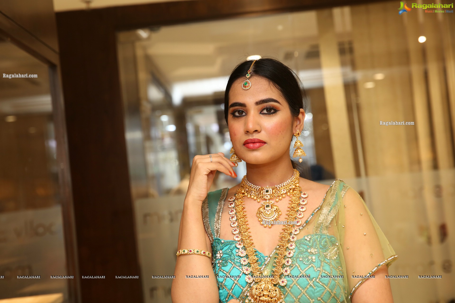 Jahnavi Rao at Manepally Jewellers Dhanteras Collection Launch, HD Gallery
