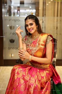 Kritya Sudha at Manepally Jewellers Dhanteras Collection