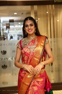 Kritya Sudha at Manepally Jewellers Dhanteras Collection