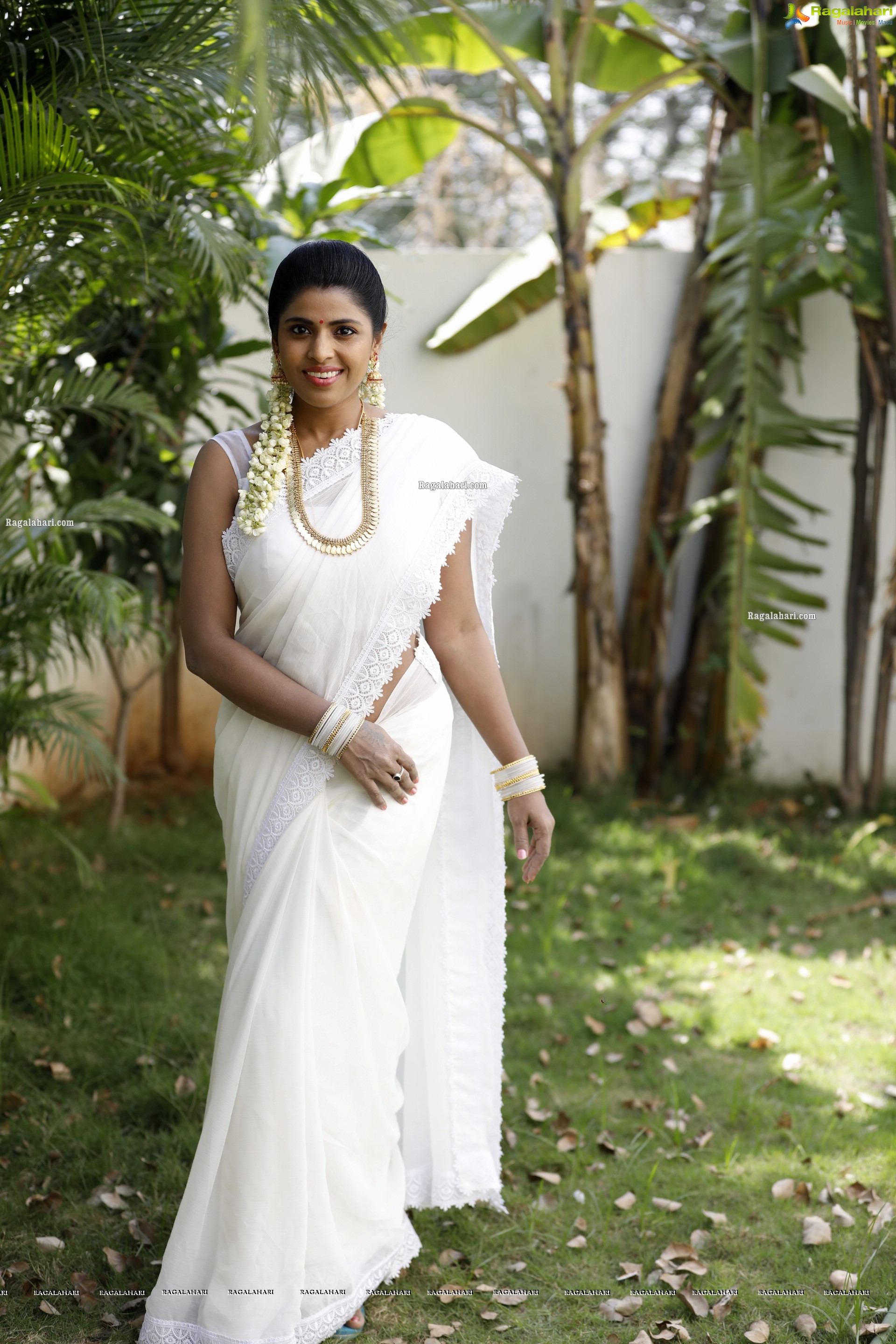 Manisha Pillai Latest Photoshoot Images - HD Gallery