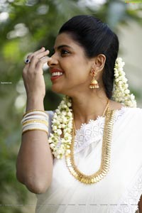 Manisha Pillai Latest Photoshoot Images