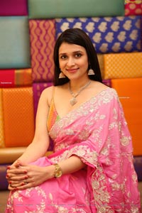 Mannara Chopra at Sri Krishna Silks Wedding Collection