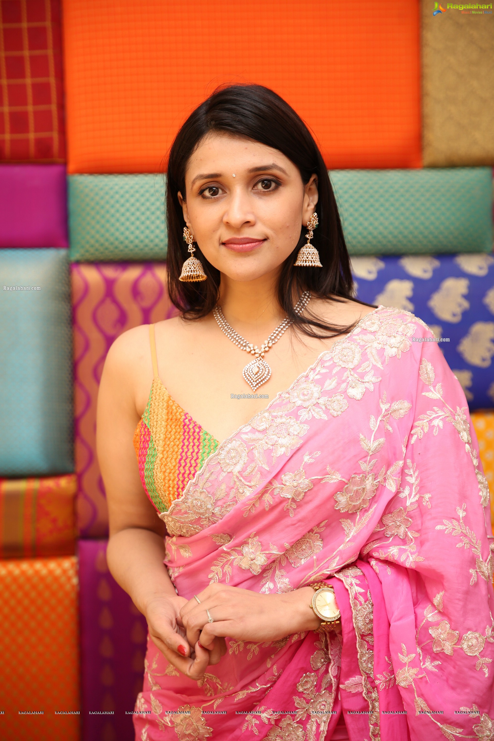 Mannara Chopra at Sri Krishna Silks Special Wedding Collection Launch, HD Gallery