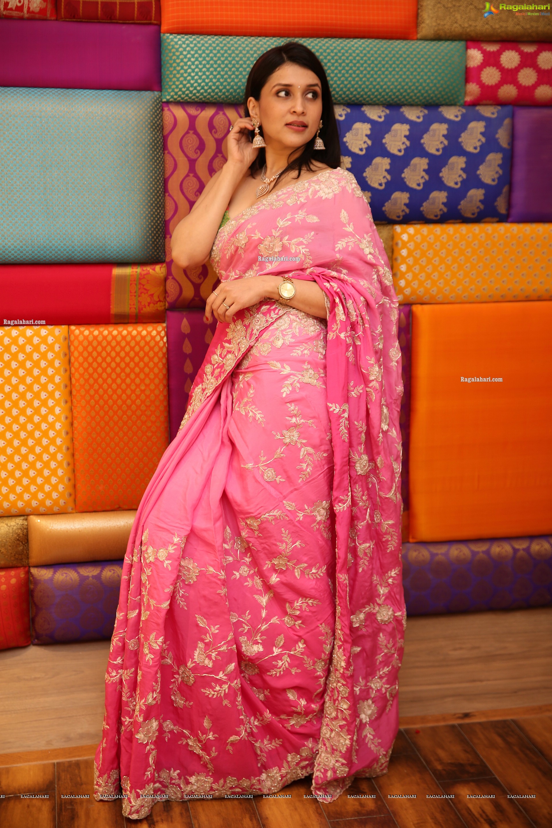 Mannara Chopra at Sri Krishna Silks Special Wedding Collection Launch, HD Gallery
