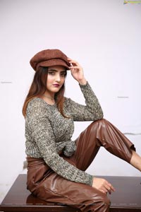 Pooja Thakur at Hi-Life Fashion Show