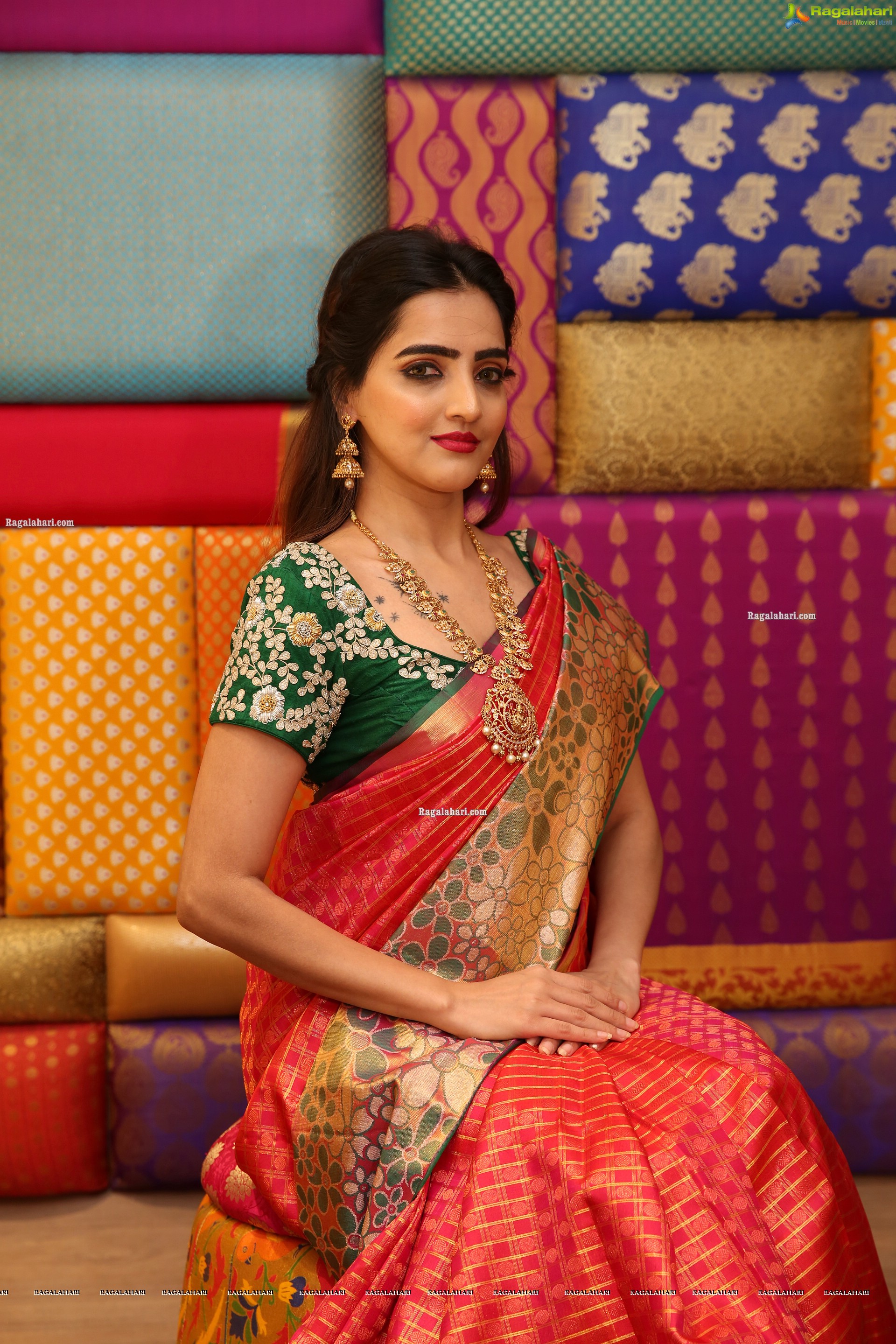 Pooja Thakur at Sri Krishna Silks Special Wedding Collection Launch, HD Gallery