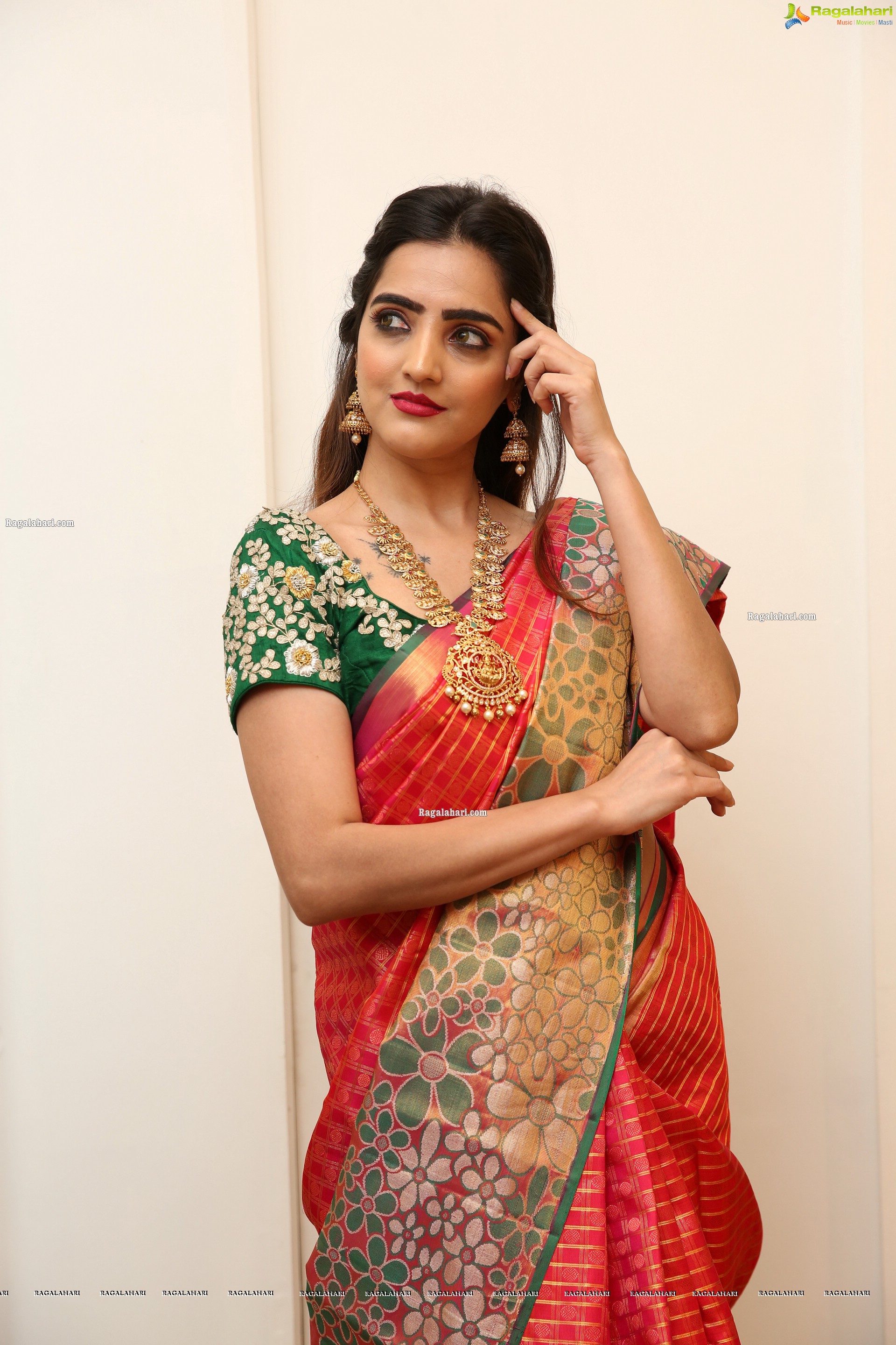 Pooja Thakur at Sri Krishna Silks Special Wedding Collection Launch, HD Gallery