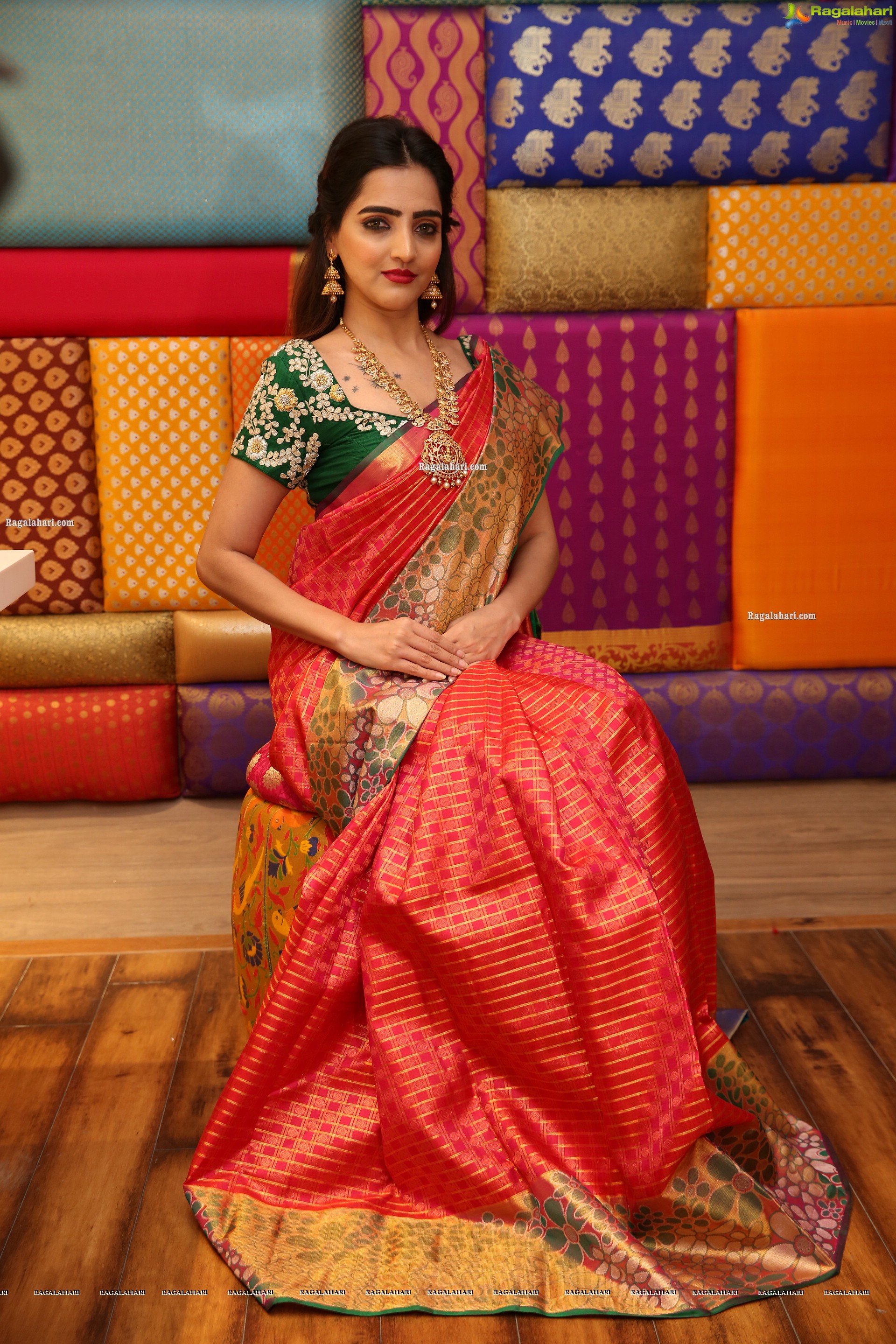 Pooja Thakur at Sri Krishna Silks Special Wedding Collection Launch, HD Gallery
