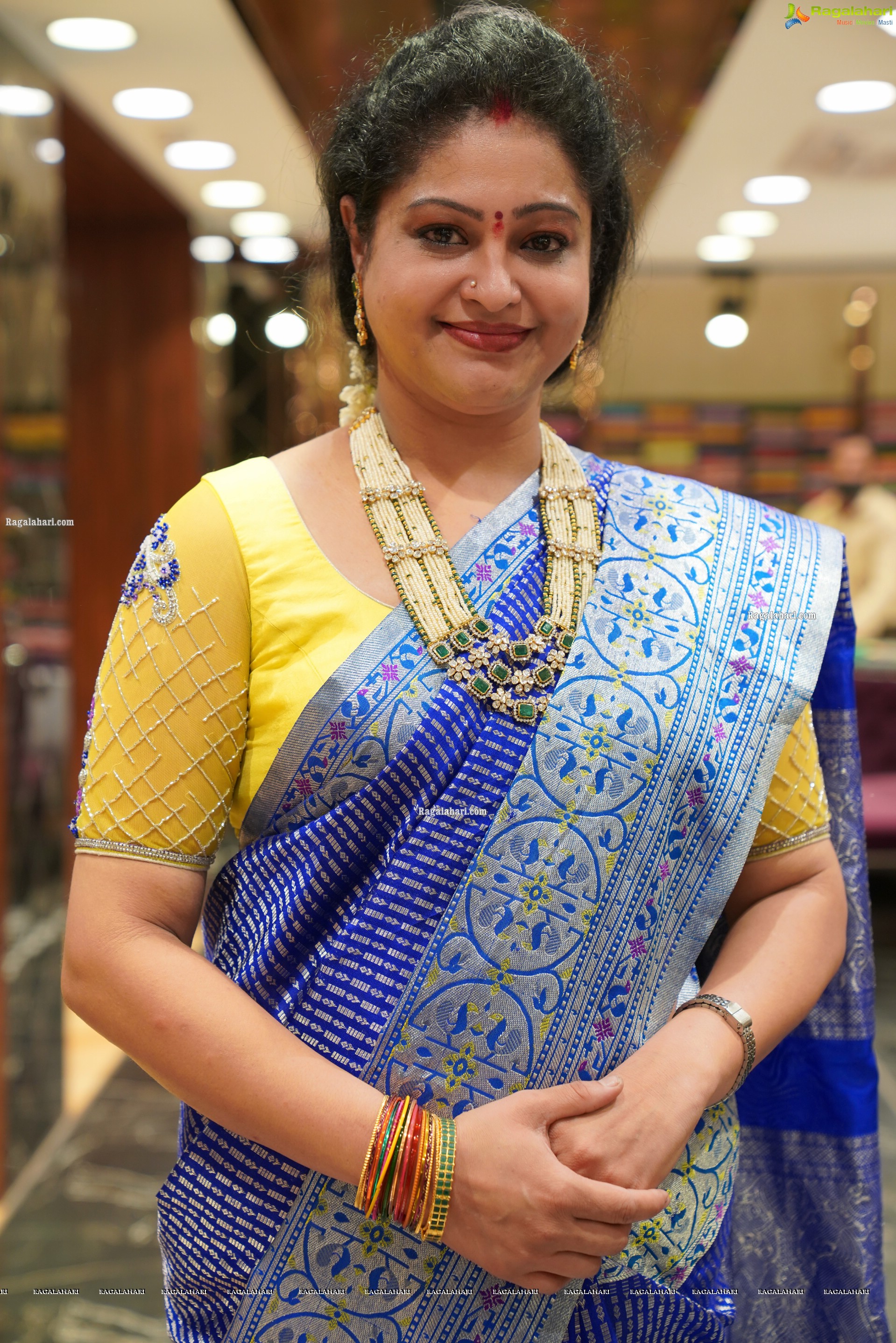 Raasi Showcases a Collection at Brand Mandir, HD Gallery