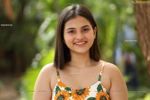 Ramya Pasupuleti at Commitment Teaser Launch