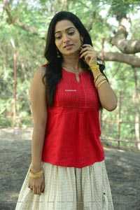 Rekha Nirosha at Bhaari Tharaaganam Movie Opening