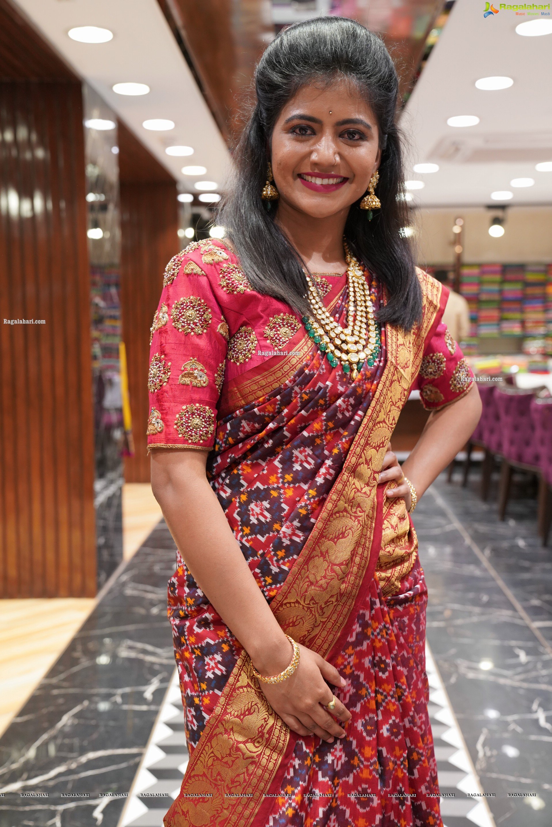 Shiva Jyothi Showcases a Collection at Brand Mandir, HD Gallery