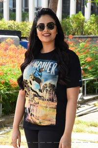 Sreemukhi at Crazy Uncles Movie Press Meet