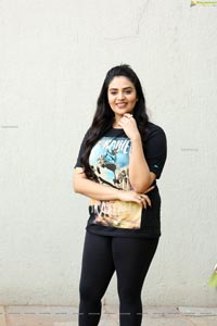 Sreemukhi at Crazy Uncles Movie Press Meet