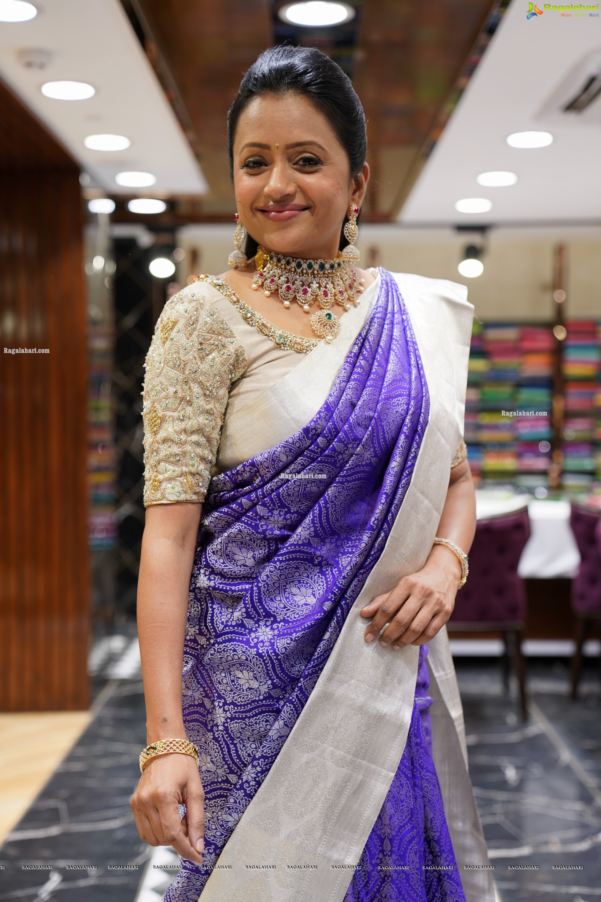 Suma Kanakala Showcases a Collection at Brand Mandir, HD Gallery