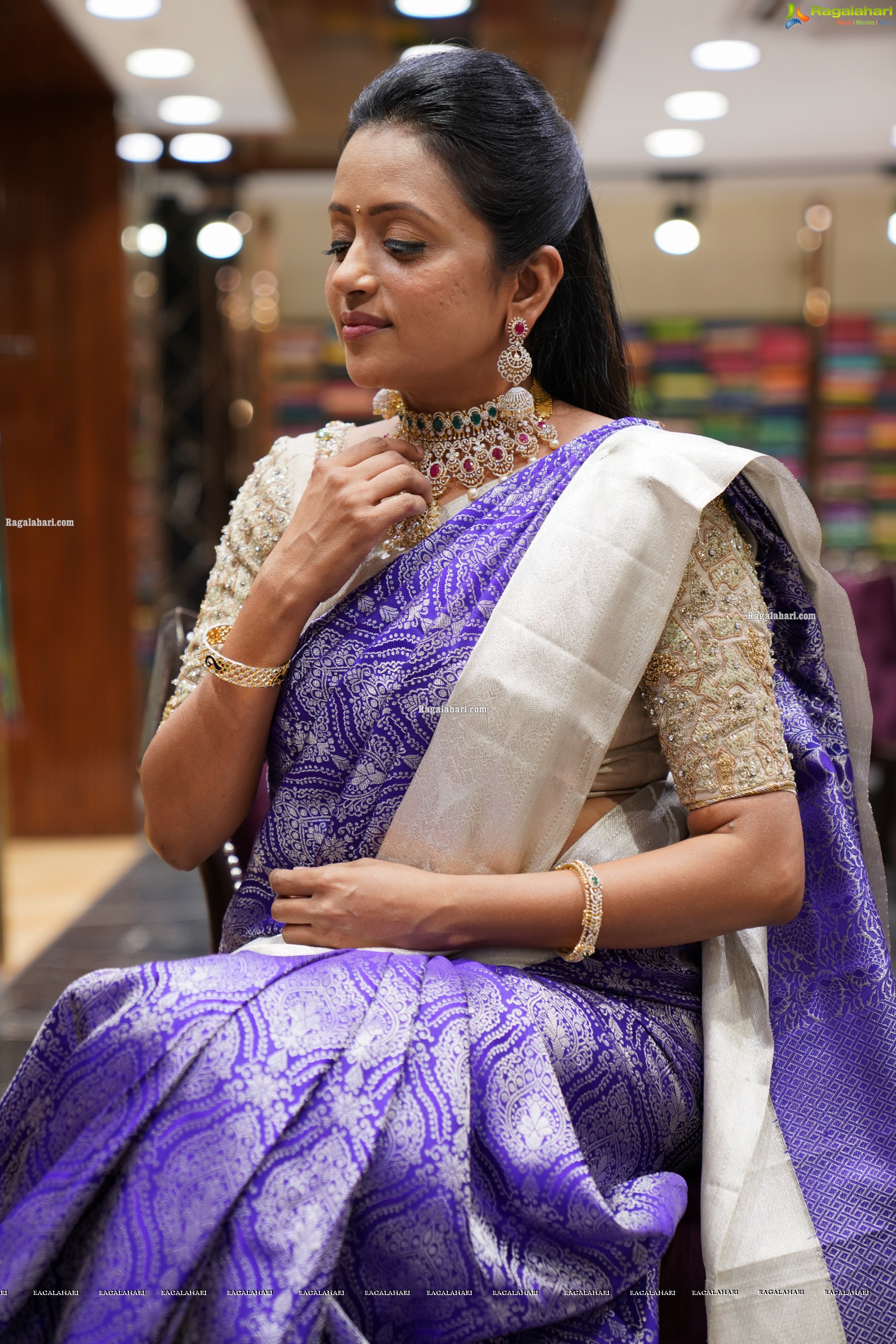 Suma Kanakala Showcases a Collection at Brand Mandir, HD Gallery