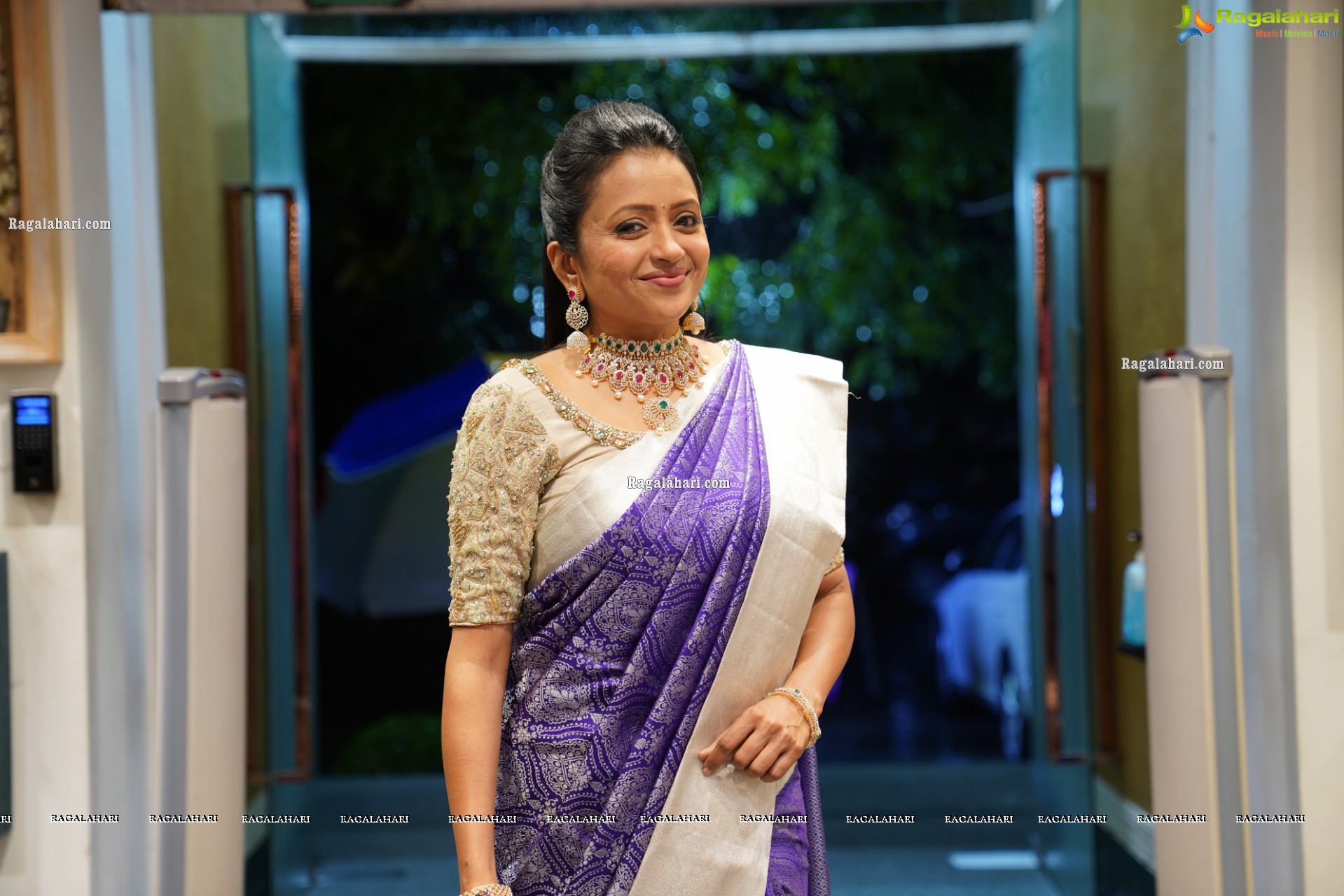 Suma Kanakala Showcases a Collection at Brand Mandir, HD Gallery