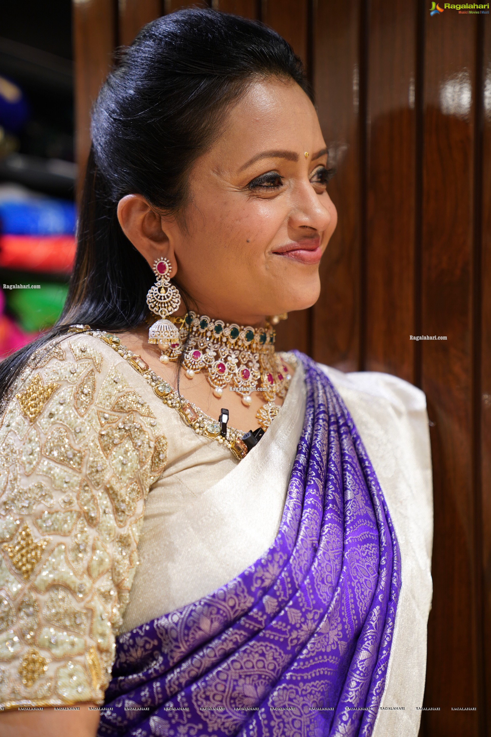 Suma Kanakala Showcases a Collection at Brand Mandir, HD Gallery