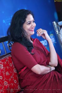 Sunitha at Telugu Digital Idol Season-1 Grand Finale