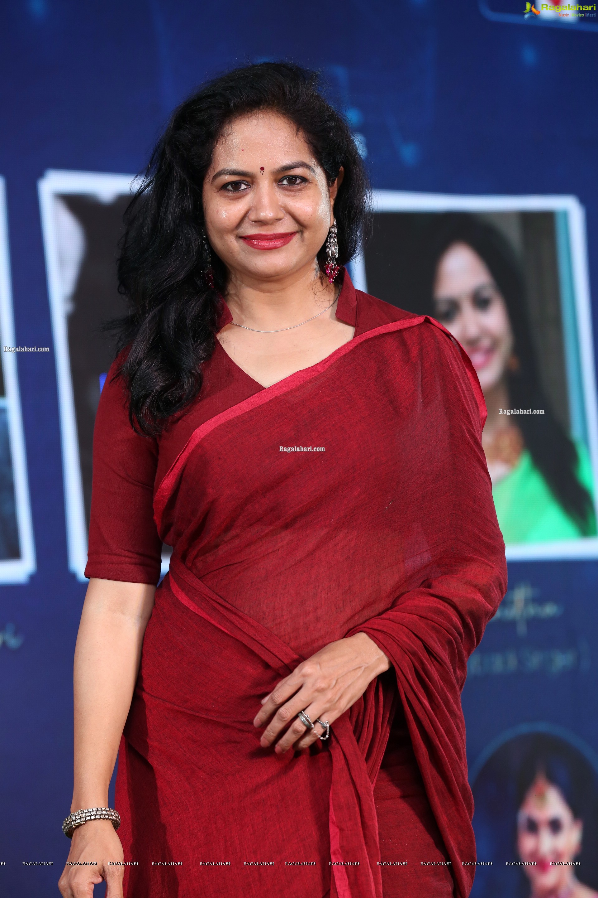 Sunitha at Telugu Digital Idol Season-1 Grand Finale, HD Gallery