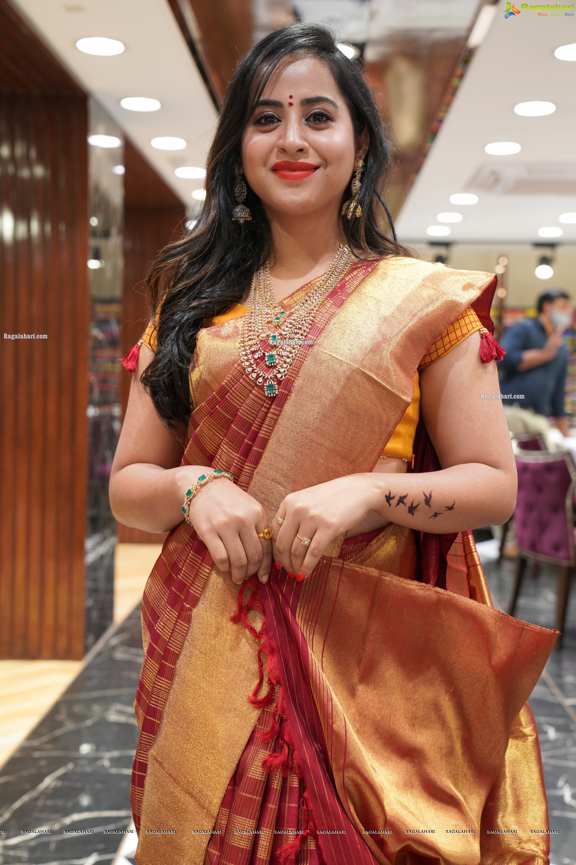 Swathi Deekshith Showcases a Collection at Brand Mandir, HD Gallery