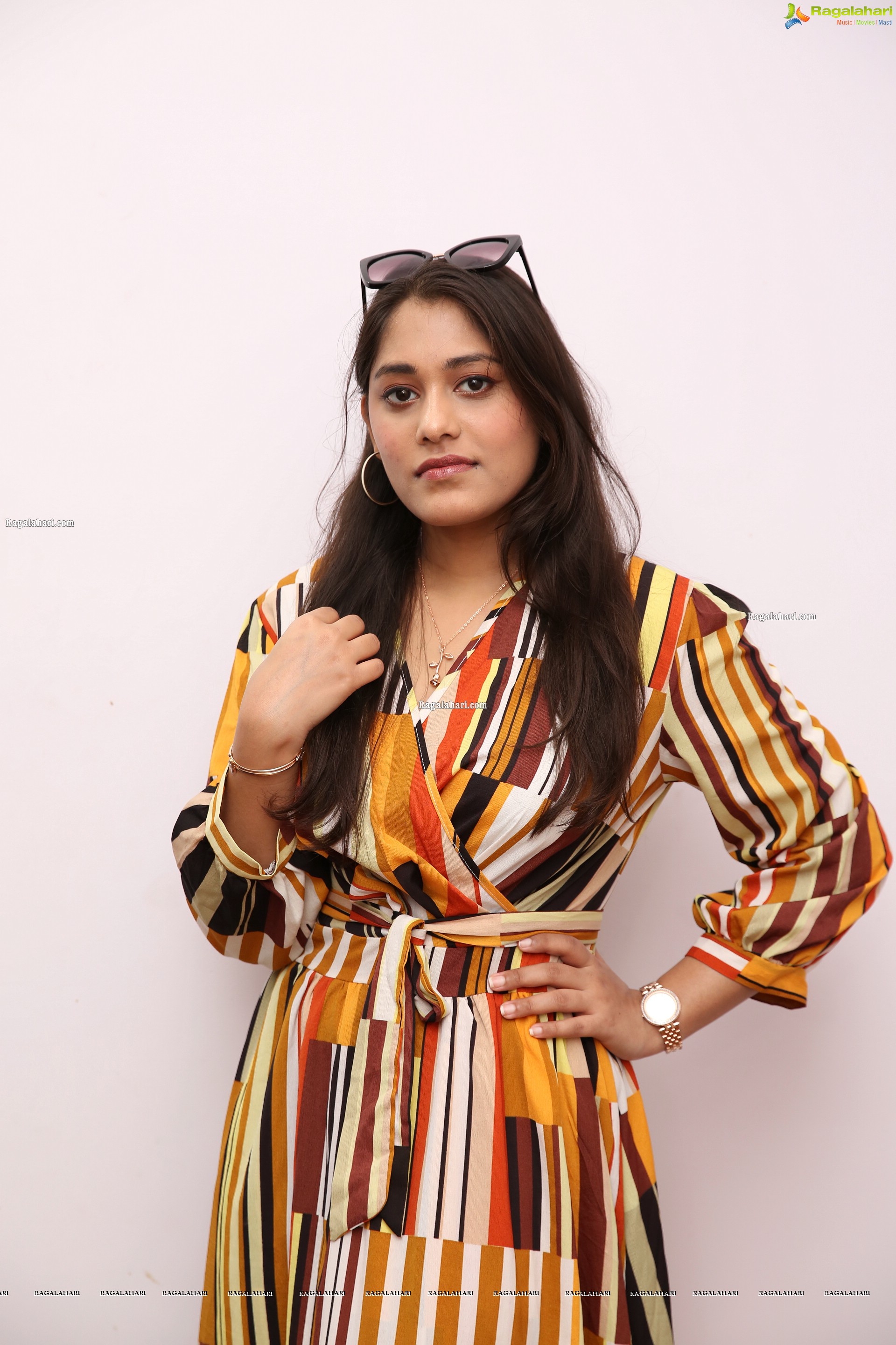 Tazaienath Gulraze at Sutraa Grand Curtain Raiser & Fashion Showcase, HD Gallery