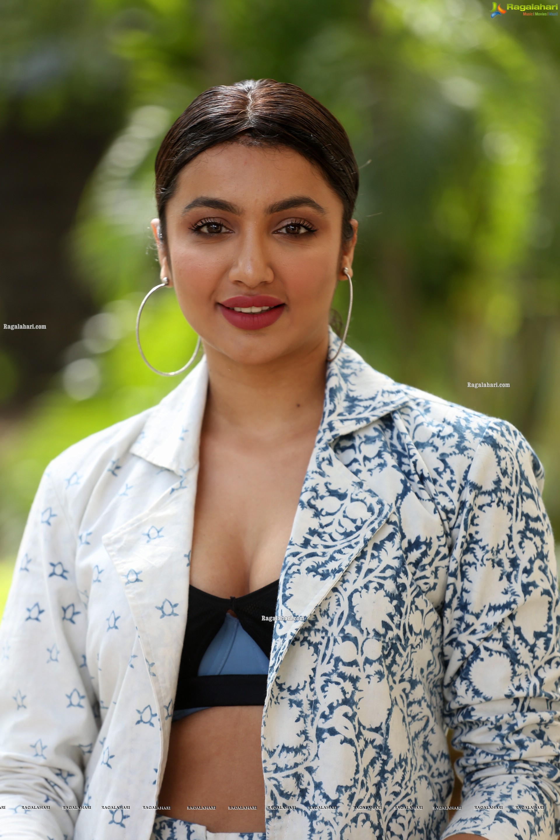 Tejaswi Madivada at Commitment Movie Teaser Launch, HD Gallery