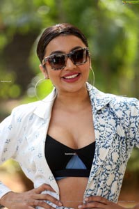 Tejaswi Madivada at Commitment Movie Teaser Launch