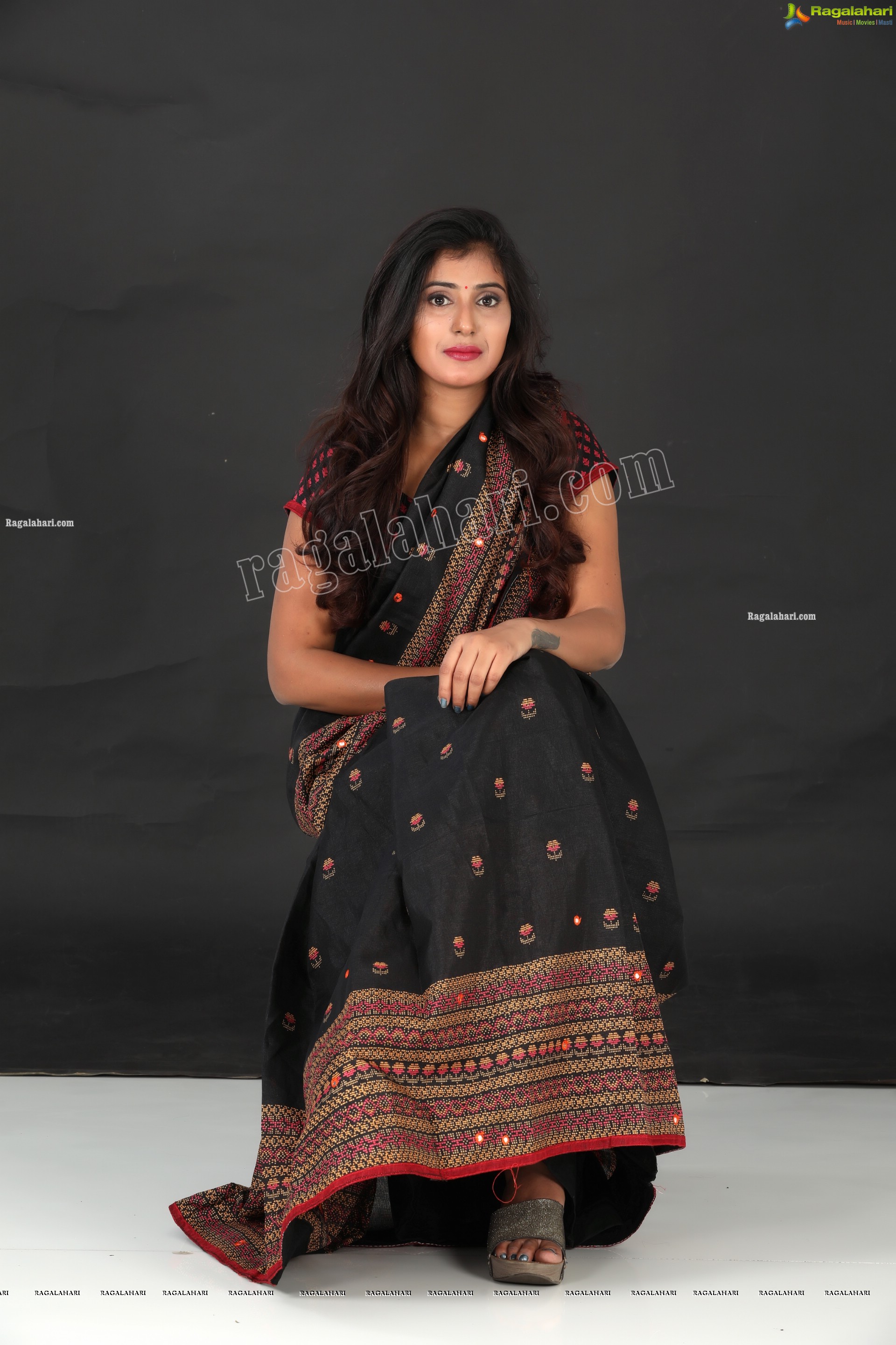 Aishwarya T in Black Saree Exclusive Photo Shoot