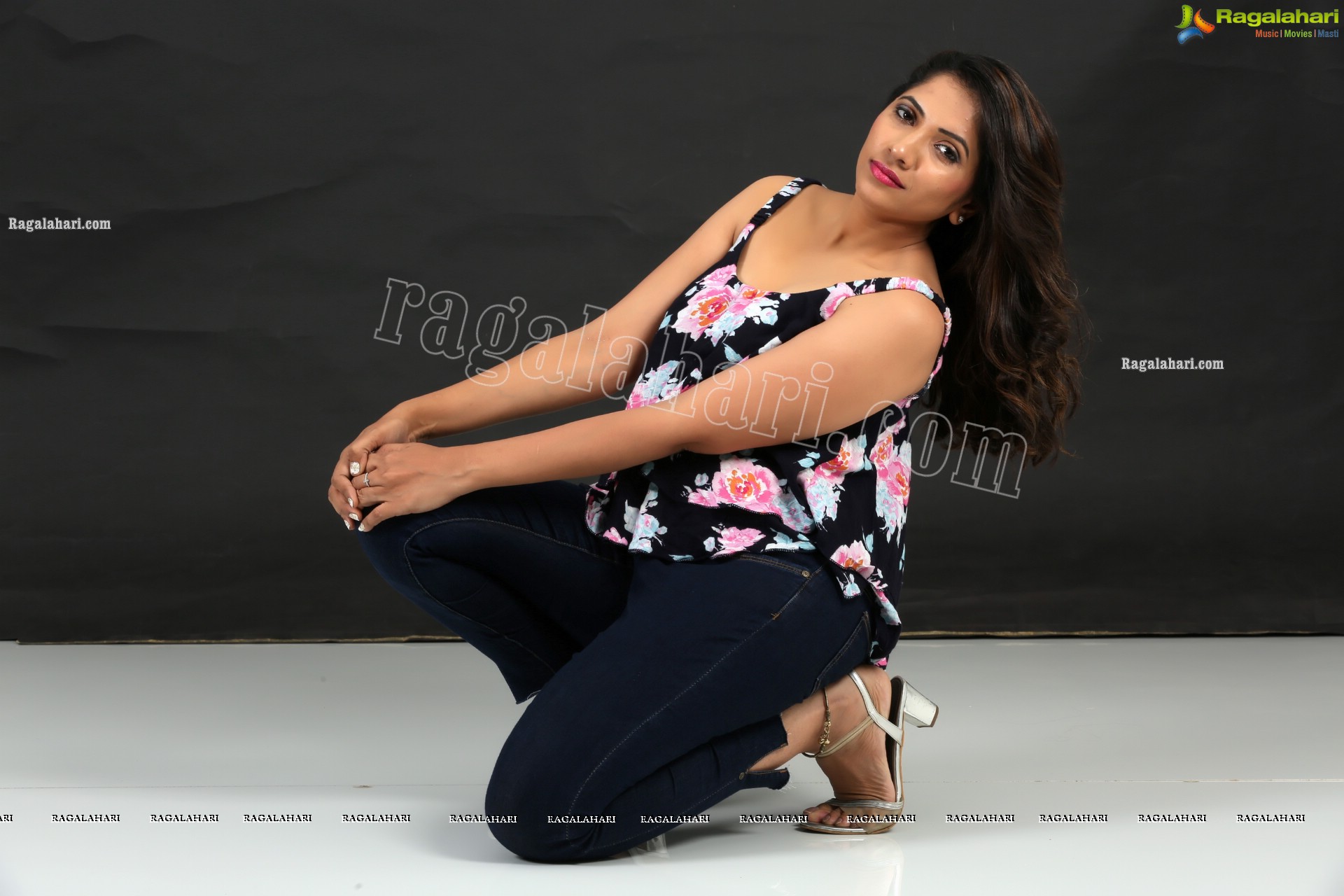 Anchor Indu Holding Basketball, Exclusive Photo Shoot