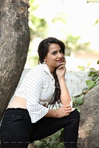 Preyasi Jiggar in White Polka Dots Knot Front Shirt