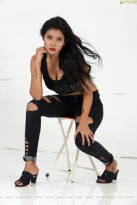 Swati Mandal in Black Crop Top and Ripped Jeans