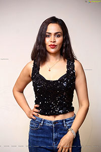 Ashmita Bakshi at Ravana Lanka Movie Interview