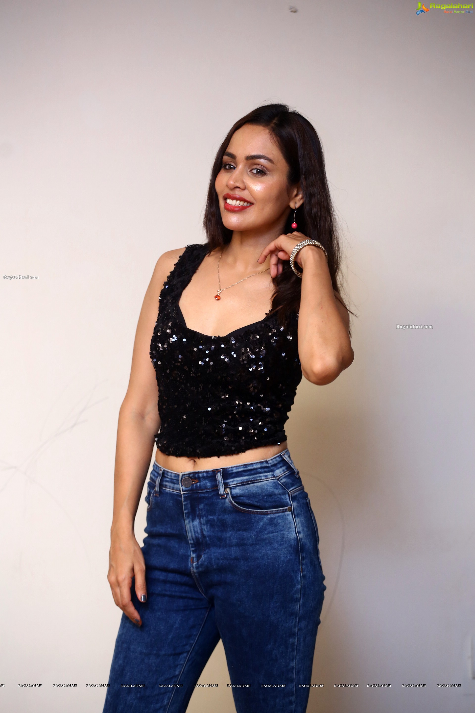 Ashmita Bakshi at Ravana Lanka Movie Interview, HD Photo Gallery