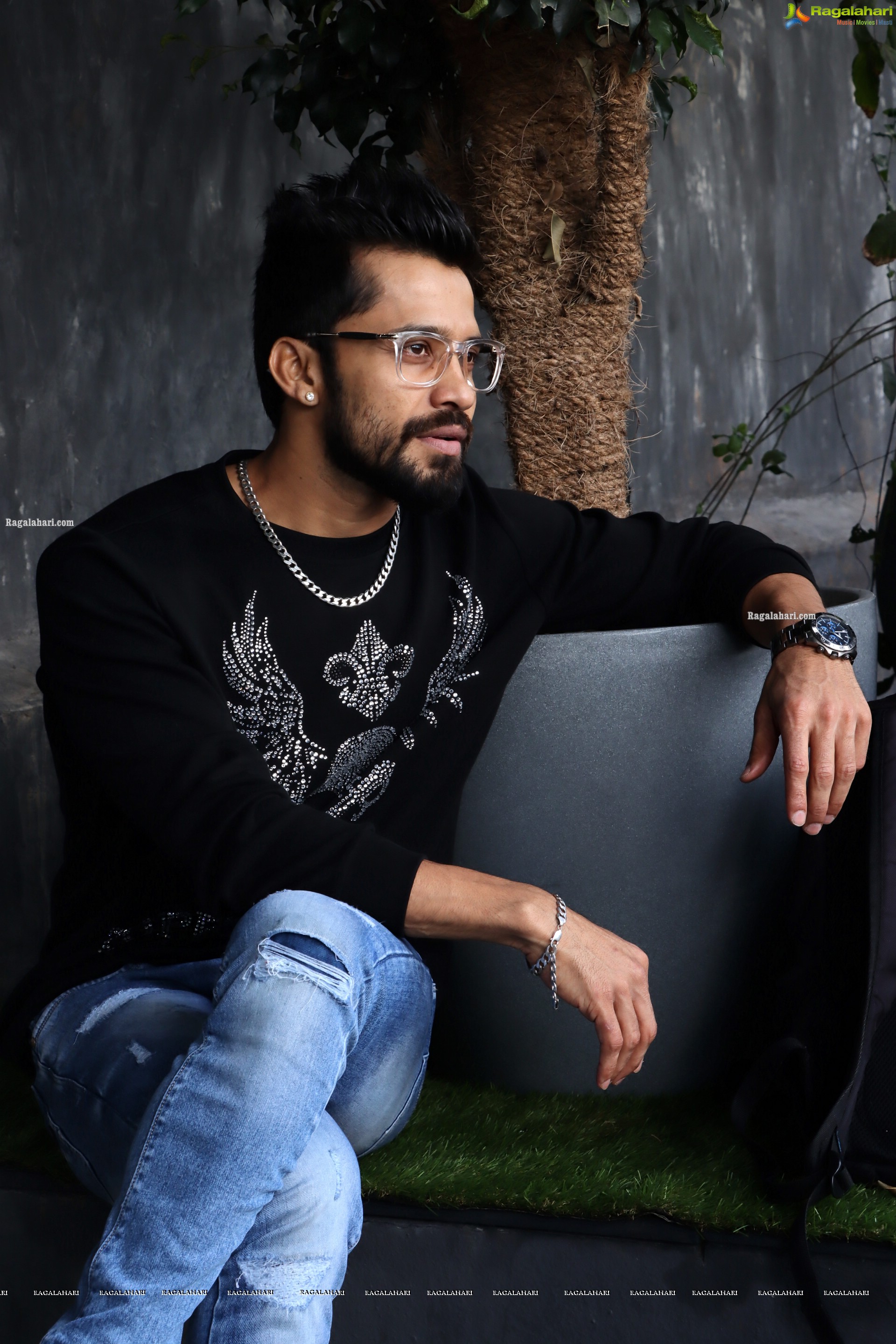 Bigg Boss 5 Telugu Contestant Vishwa HD Photo Gallery