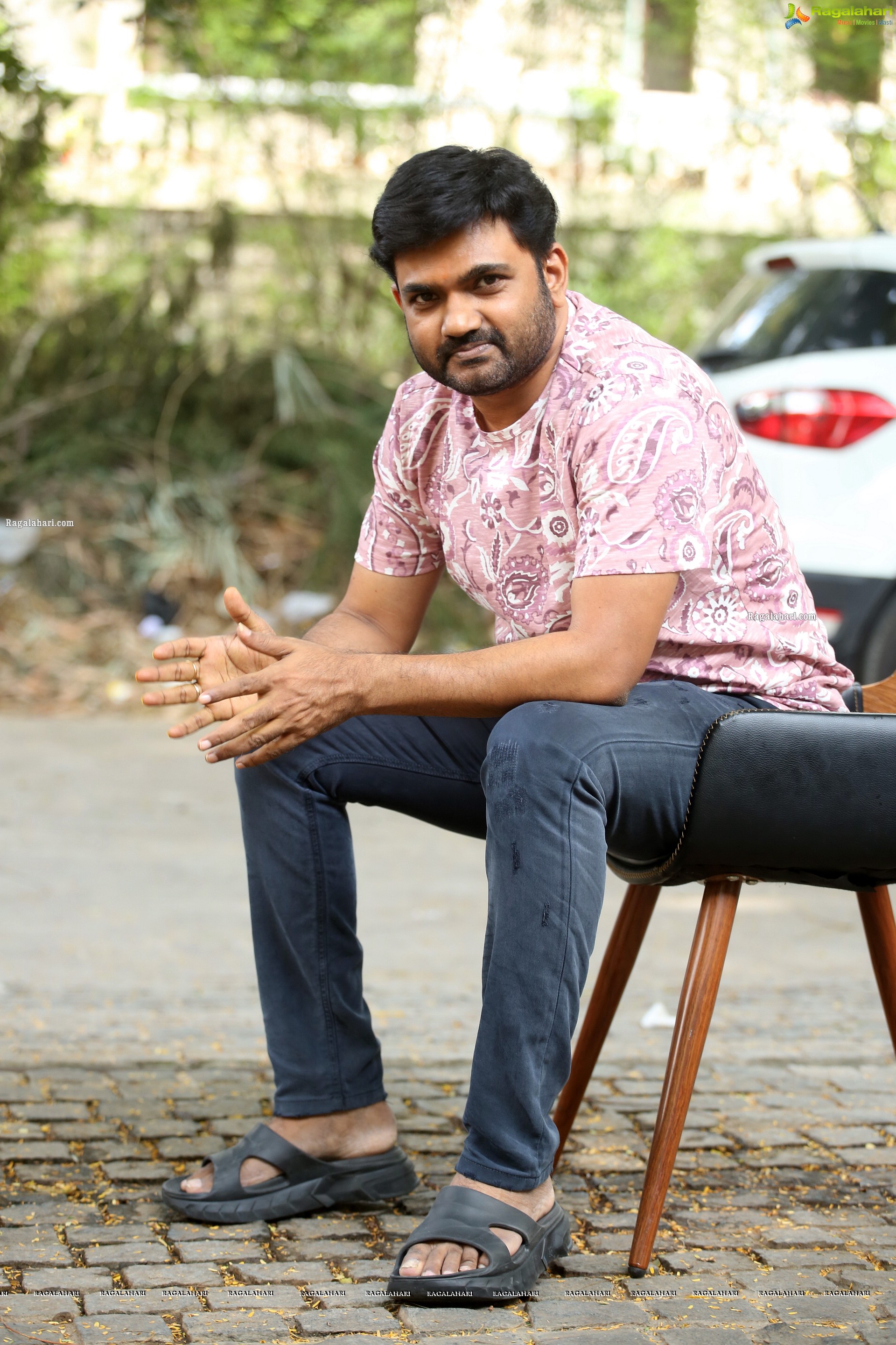 Director Maruthi at Manchi Rojulochaie Movie Interview, HD Photo Gallery