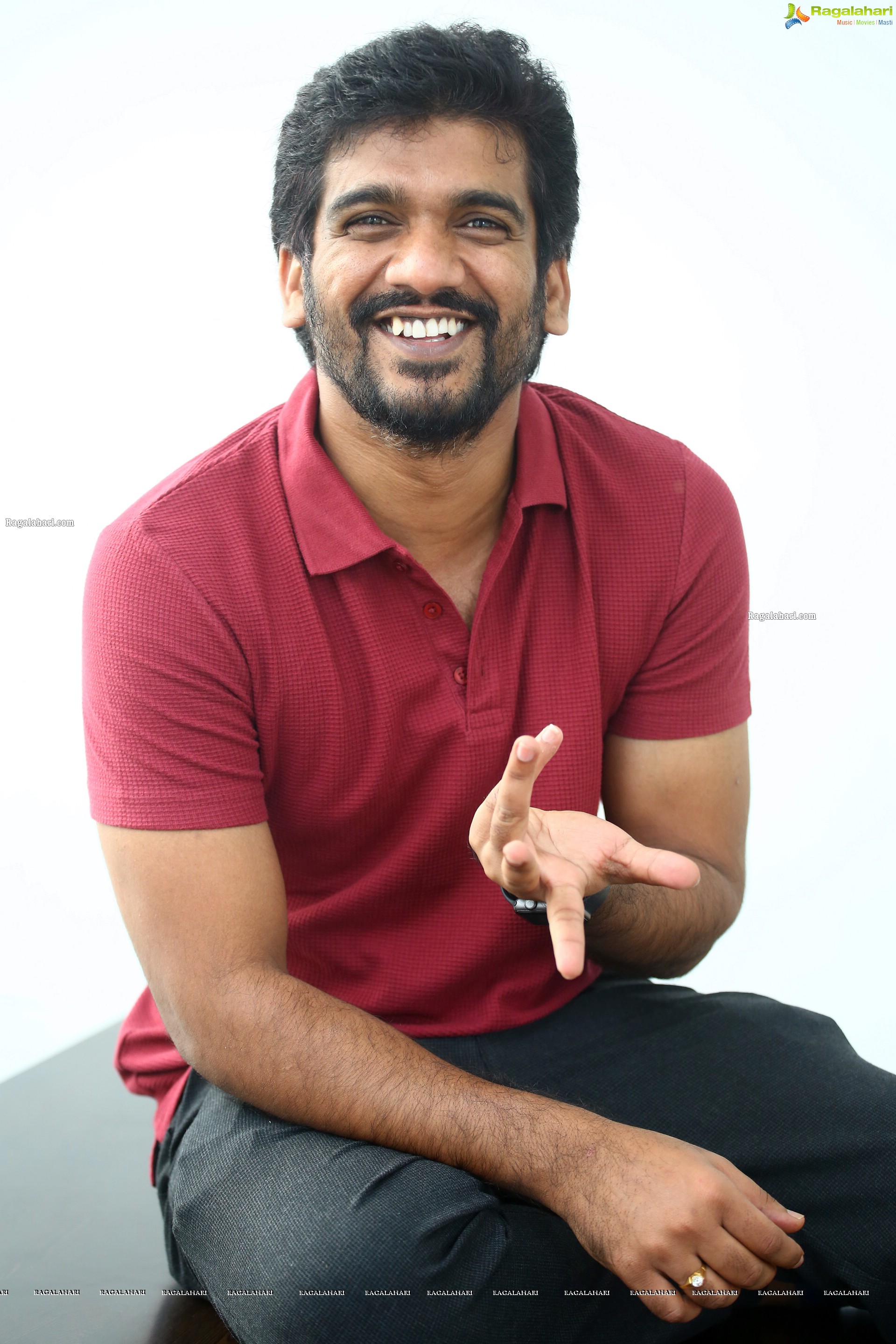 Director Sreenu Gavireddy Stills at Anubhavinchu Raja Movie Interview