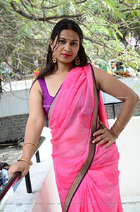 Inaya Sultana at Prasanna Bhumi Entertainments Movie Opening