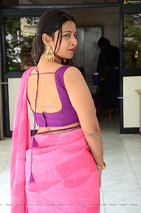 Inaya Sultana at Prasanna Bhumi Entertainments Movie Opening