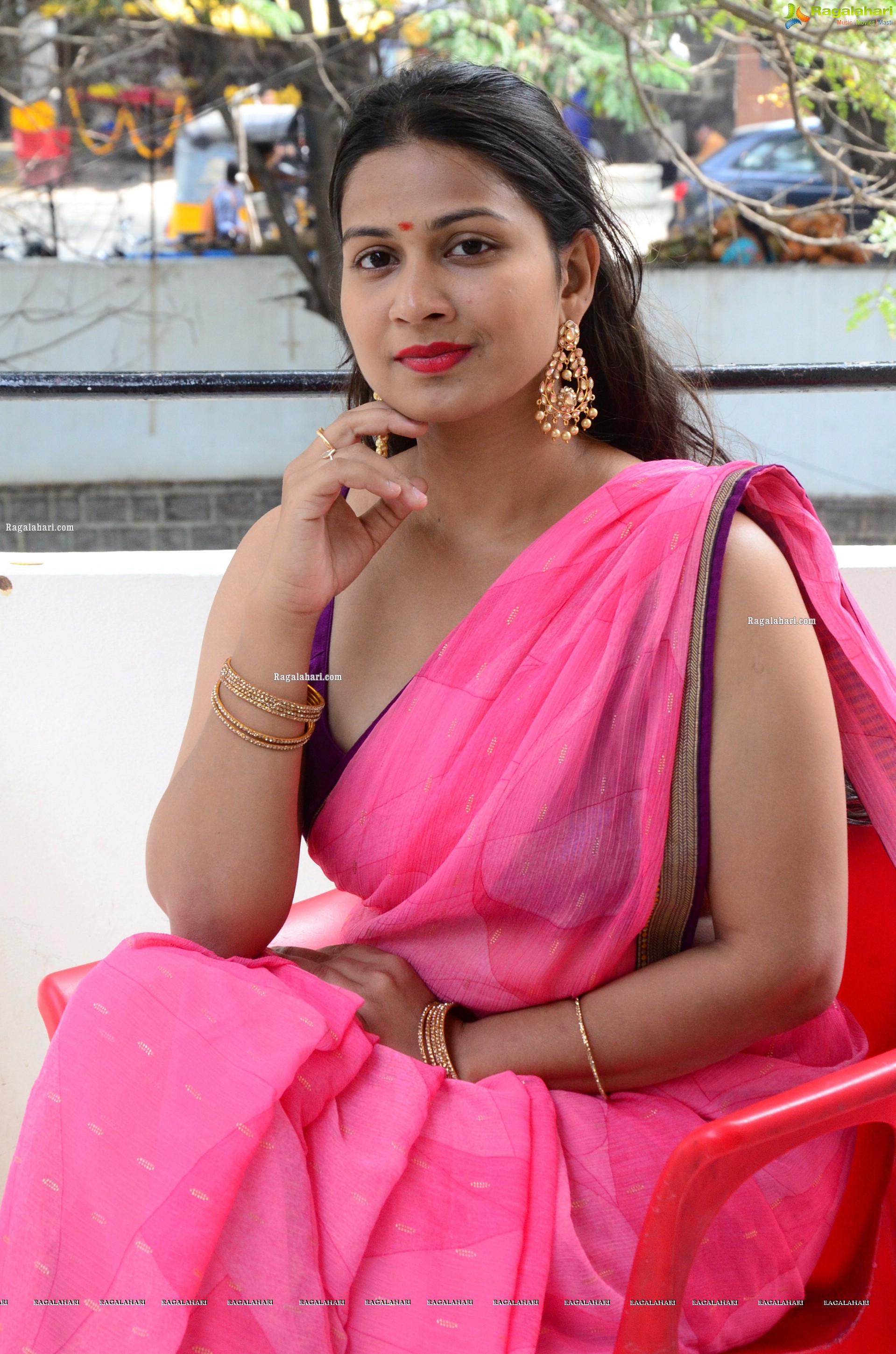 Inaya Sultana at Prasanna Bhumi Entertainments Movie Opening, HD Photo Gallery