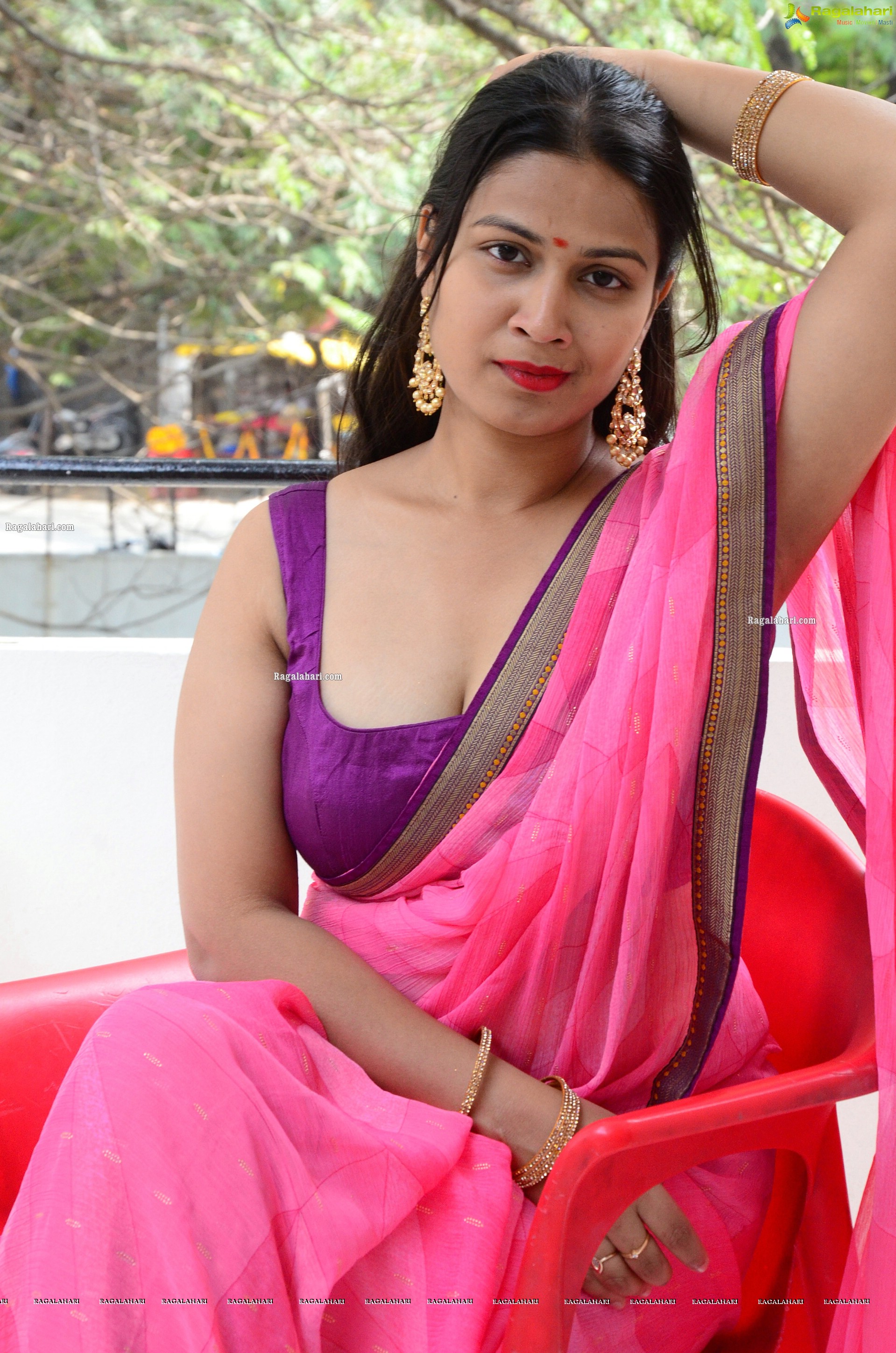 Inaya Sultana at Prasanna Bhumi Entertainments Movie Opening, HD Photo Gallery