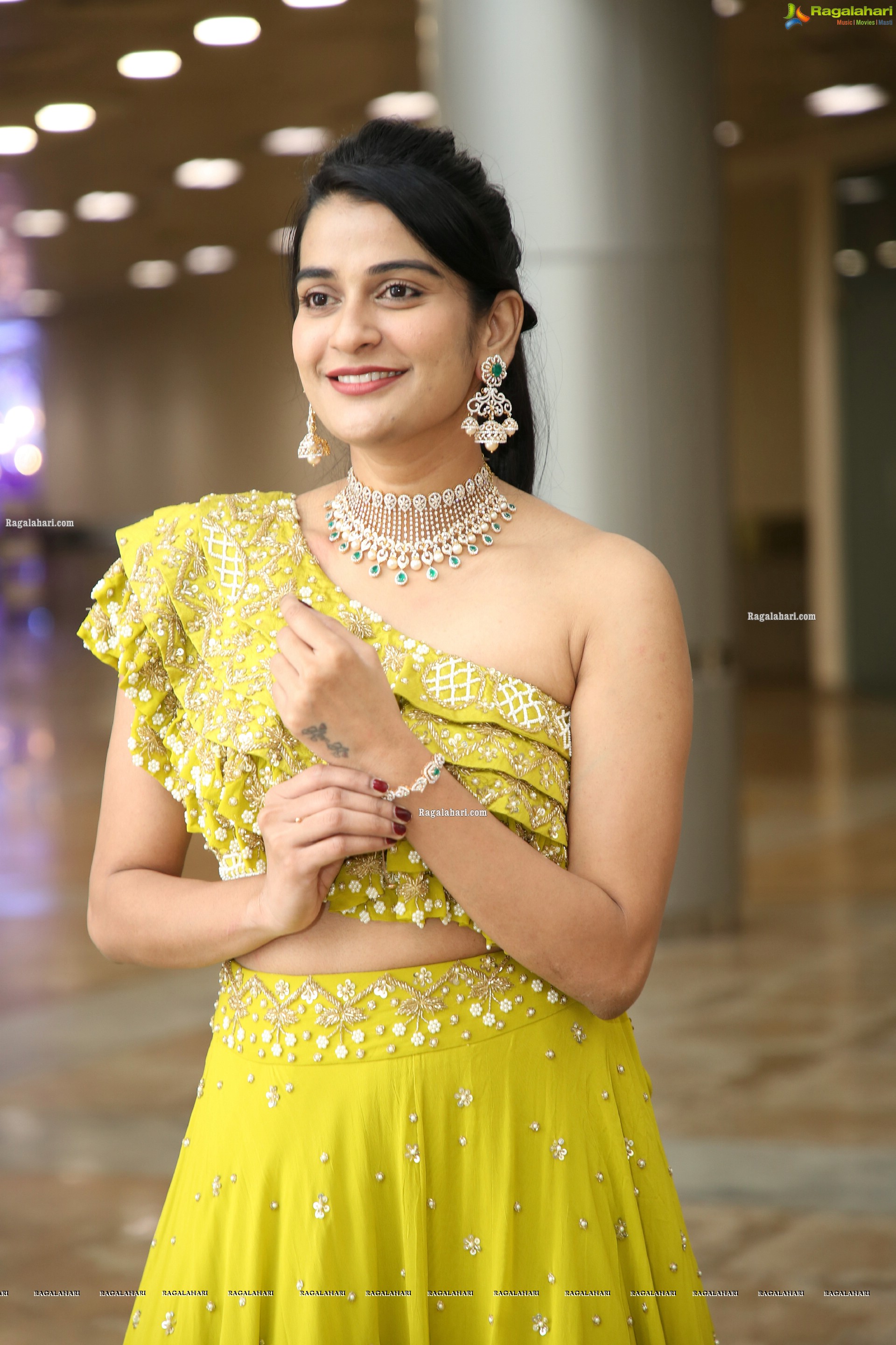 Jenny Honey in Neon Green Lehenga and Stunning Ornaments, HD Photo Gallery