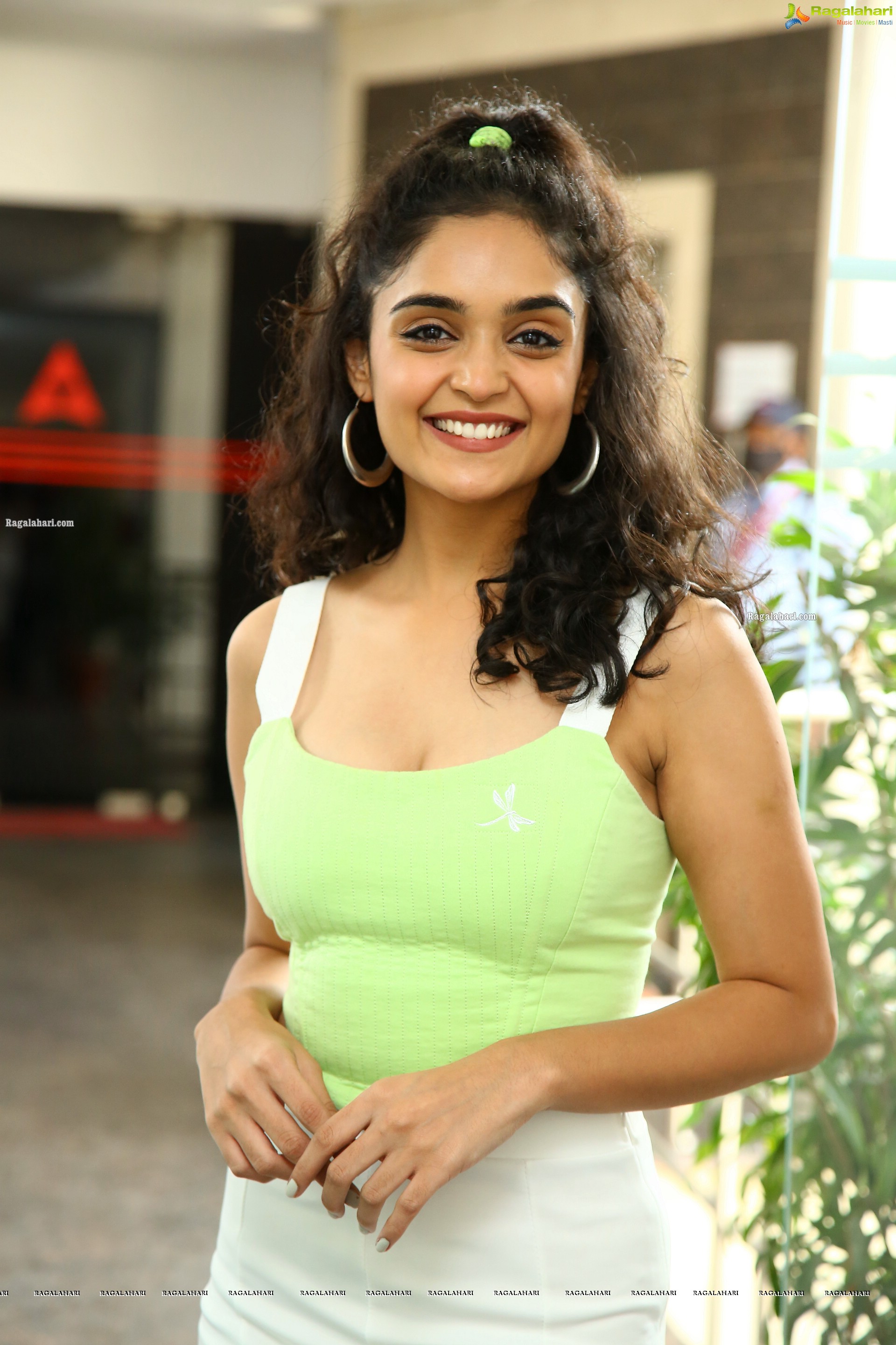 Kashish Khan at Anubhavinchu Raja Movie Pre-Release Press Meet, HD Photo Gallery